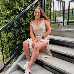 Meet your Posher, Alexandra